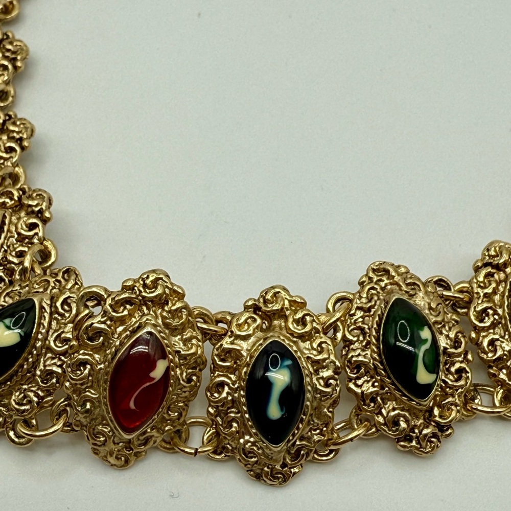 Vintage Victorian Style Gold Tone
Bracelet w/ Rhinestones 7” - Picture 12 of 16